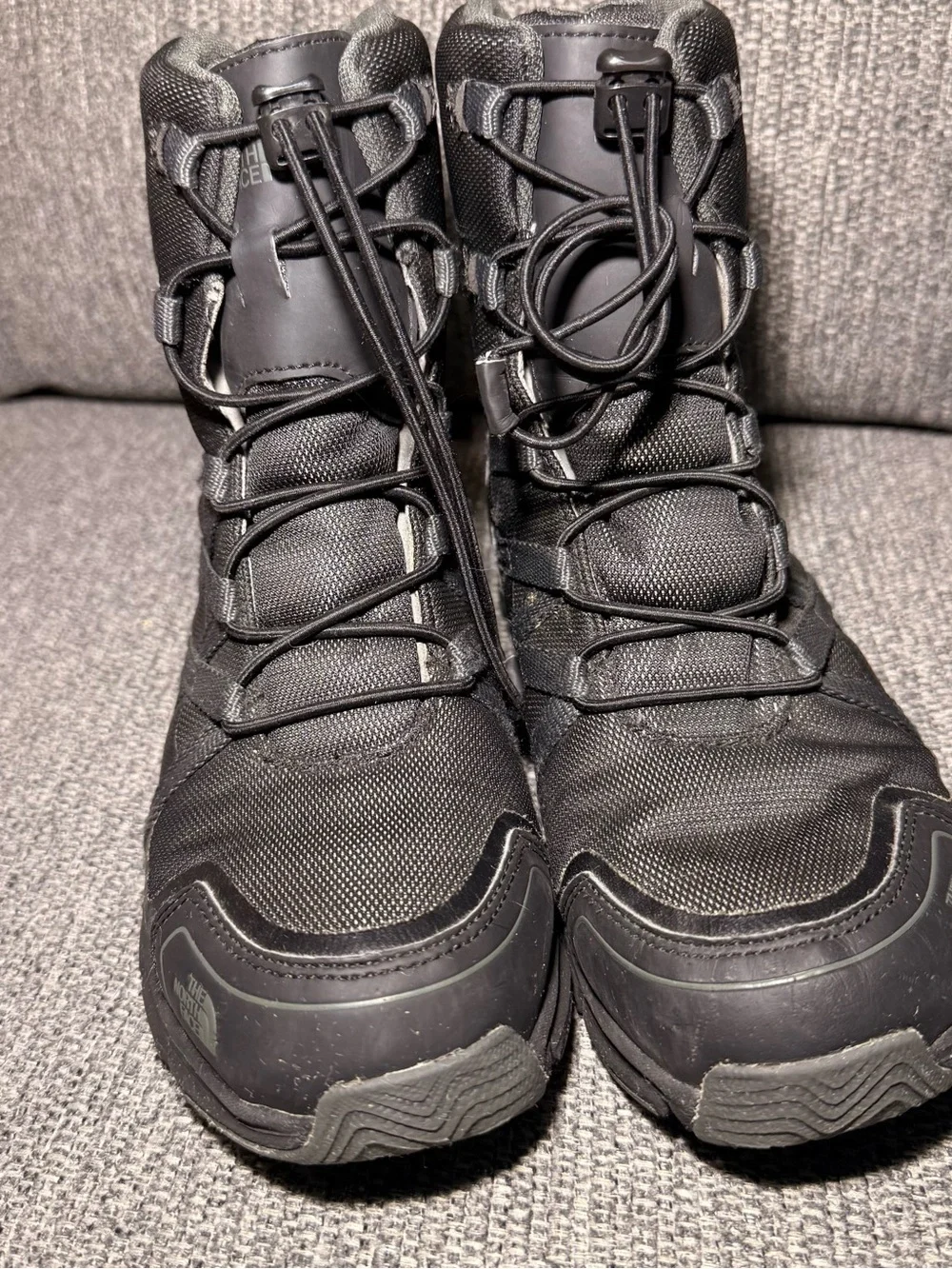 The North Face Winter Waterproof snow Boots black Big boy size 5